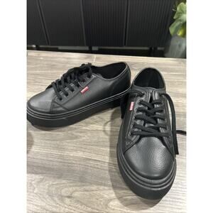 Levi’s Tijuana Women’s Black Chunky Platform Sneakers Size 9 Standard Fit